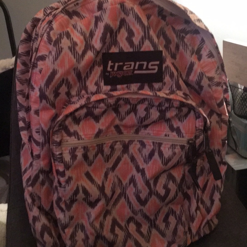 NWT transport back back with 15” laptop sleeve